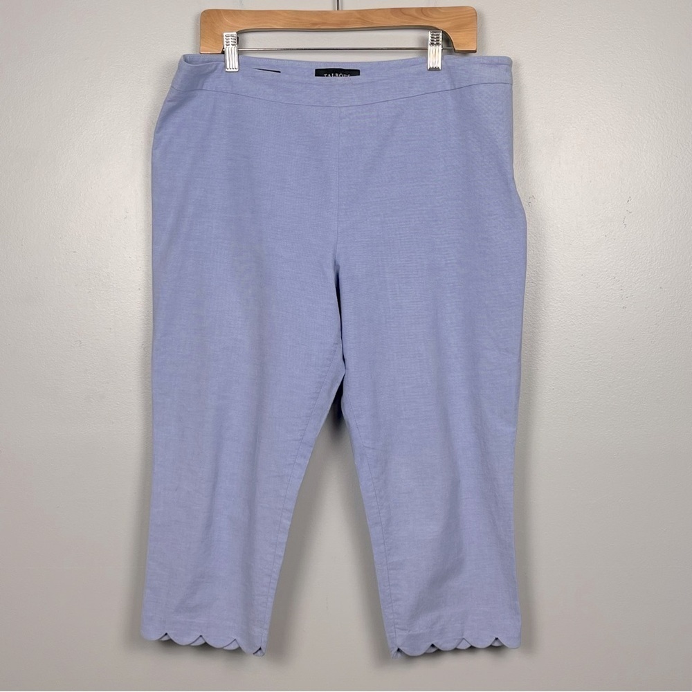Talbots blue Chatham Crop side zip scalloped hem flat front pants, size 12P.